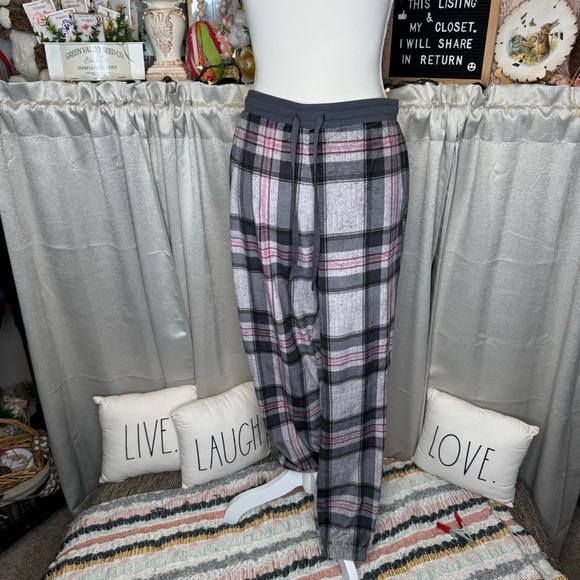 Secret Treasures Gray and Pink Pajama Pants Intimates Size Small - Medium - Picture 5 of 9